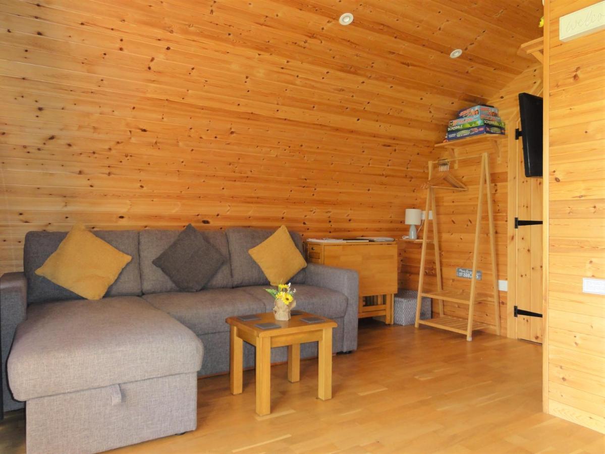 Cosy Cabins At Westfield Farm, Isle Of Wight Yarmouth  Exterior photo